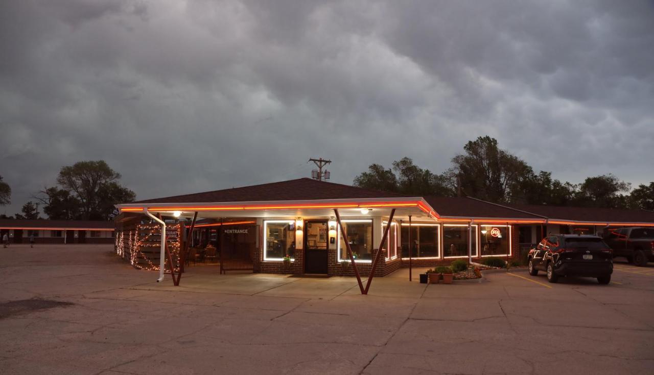 Raine Motel Valentine Exterior photo